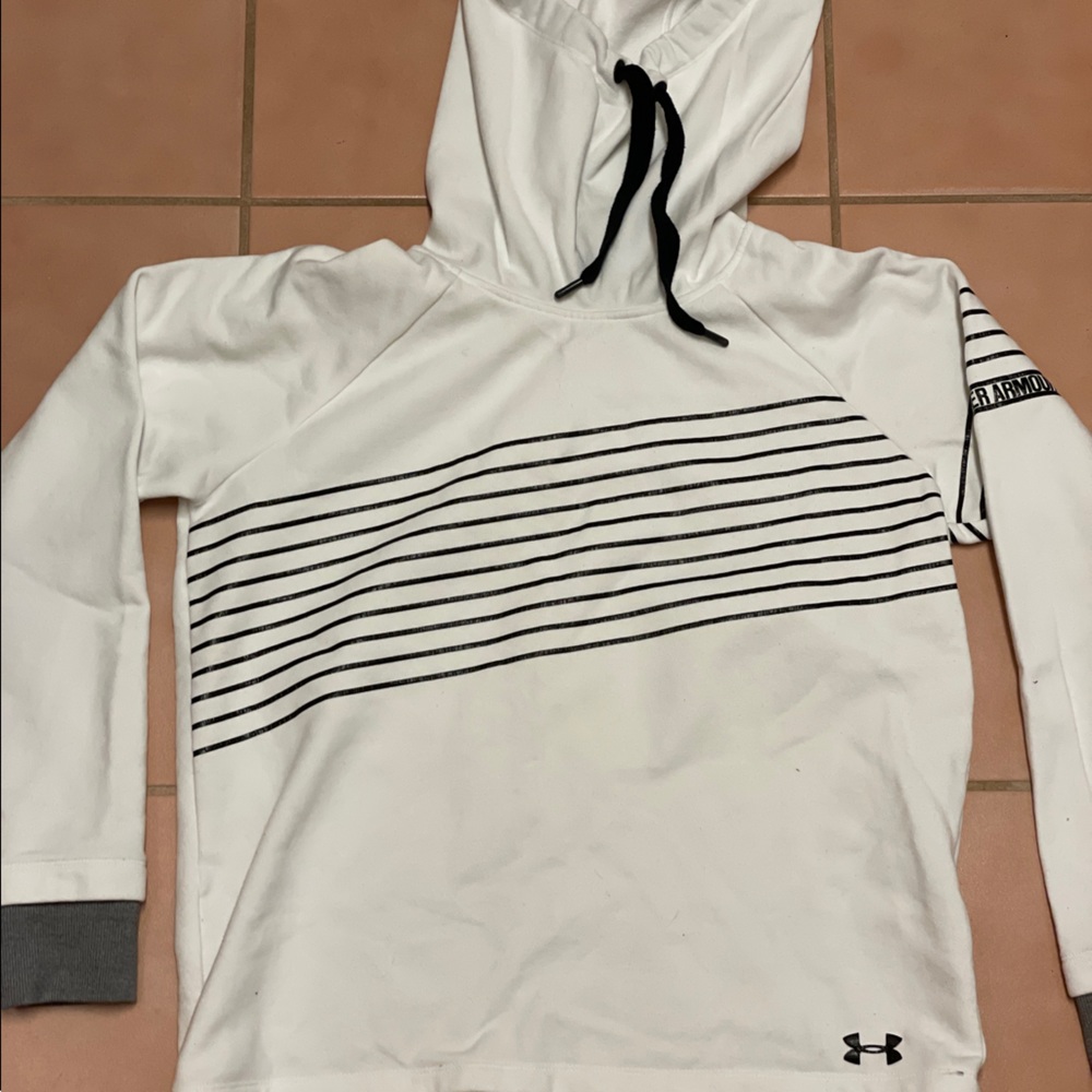 Stylish Under Armour Hooded Sweatshirt